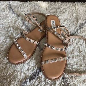 Steve Madden Travel Flat Sandal Tan 6